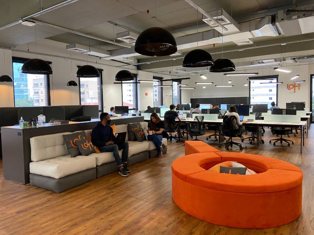 O que explica a nova série de demissões em massa do setor de inovação