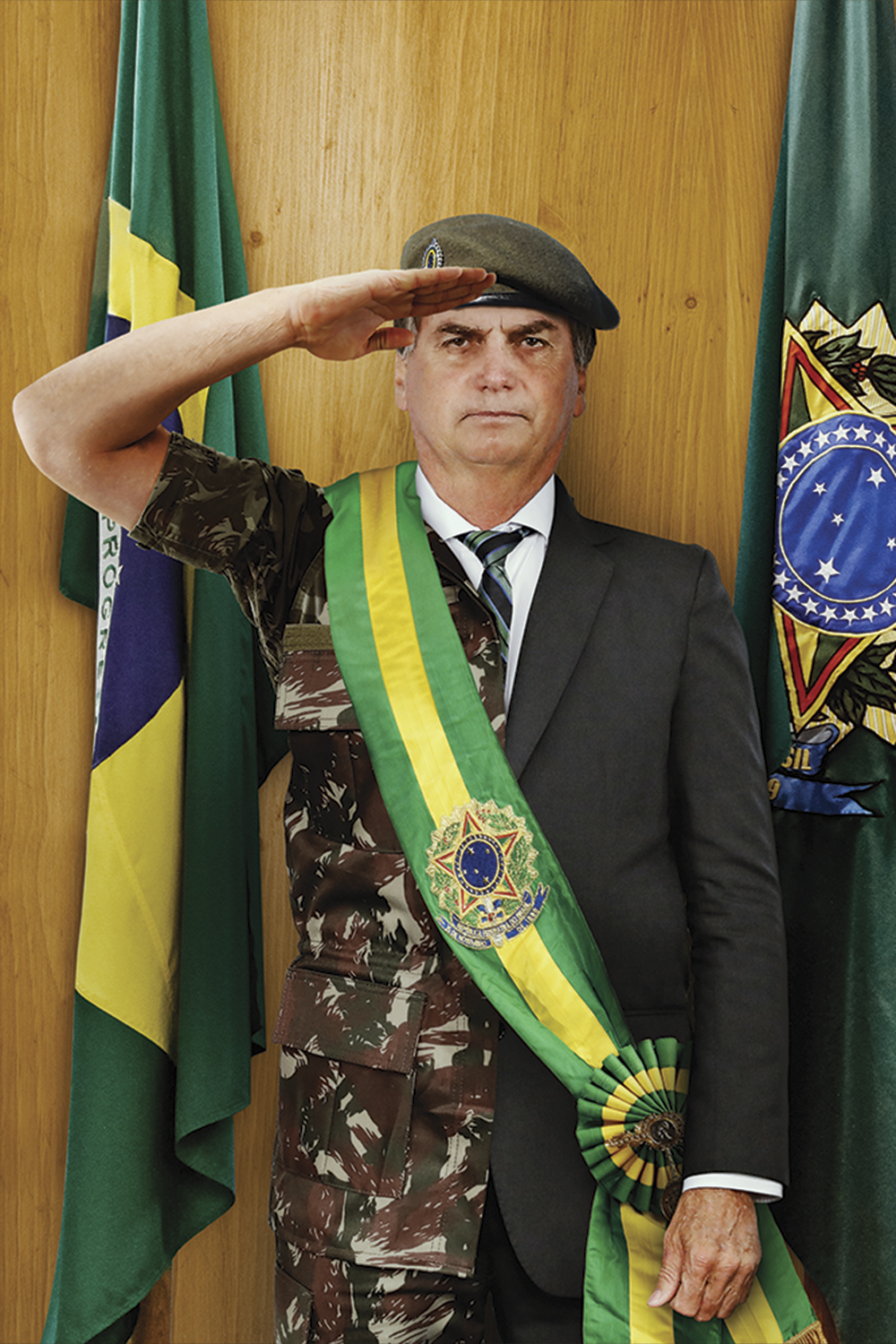 bolsonaro2 IMAGEM - Bolsonaro: a população o vê mais como militar do que como civil -