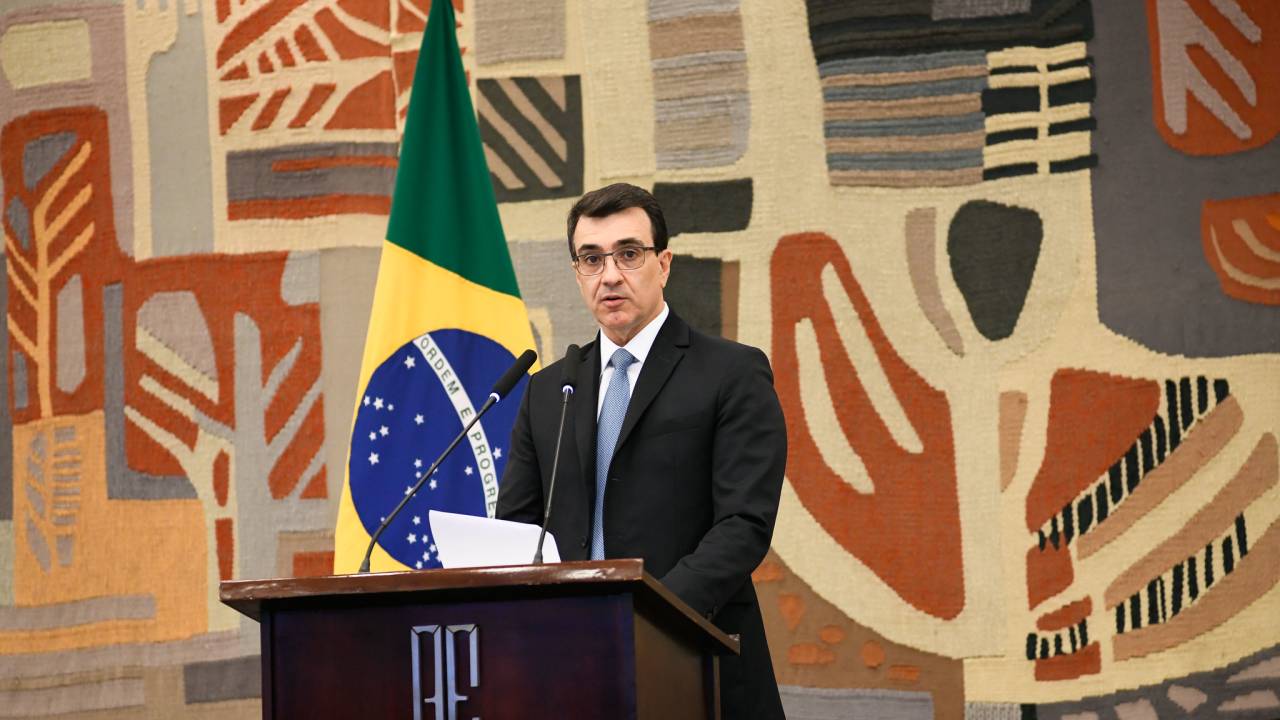 O novo ministro das Relações Exteriores, Carlos Alberto Franco França