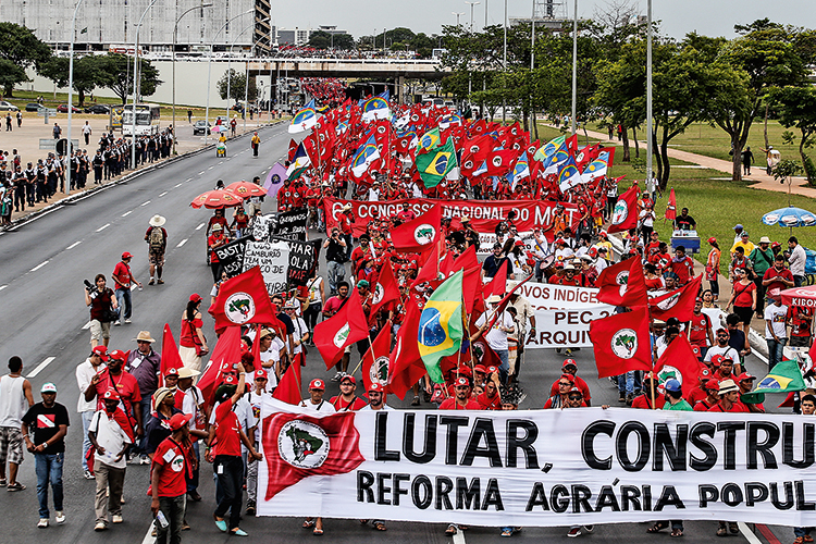 MST realiza uma marcha na Esplanada dos Ministérios **ATENÇÃO**NÃO REUTILIZAR ESTA IMAGEM, SUJEITO A COBRANÇA POR USO INDEVIDO**FOTO EXCLUSIVA PARA A UTILIZAÇÃO APENAS NA REVISTA VEJA**