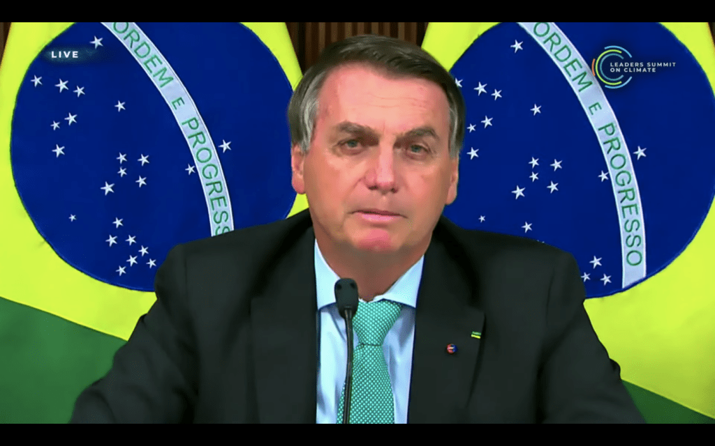 Em cúpula do clima, Bolsonaro promete neutralidade climática até 2050