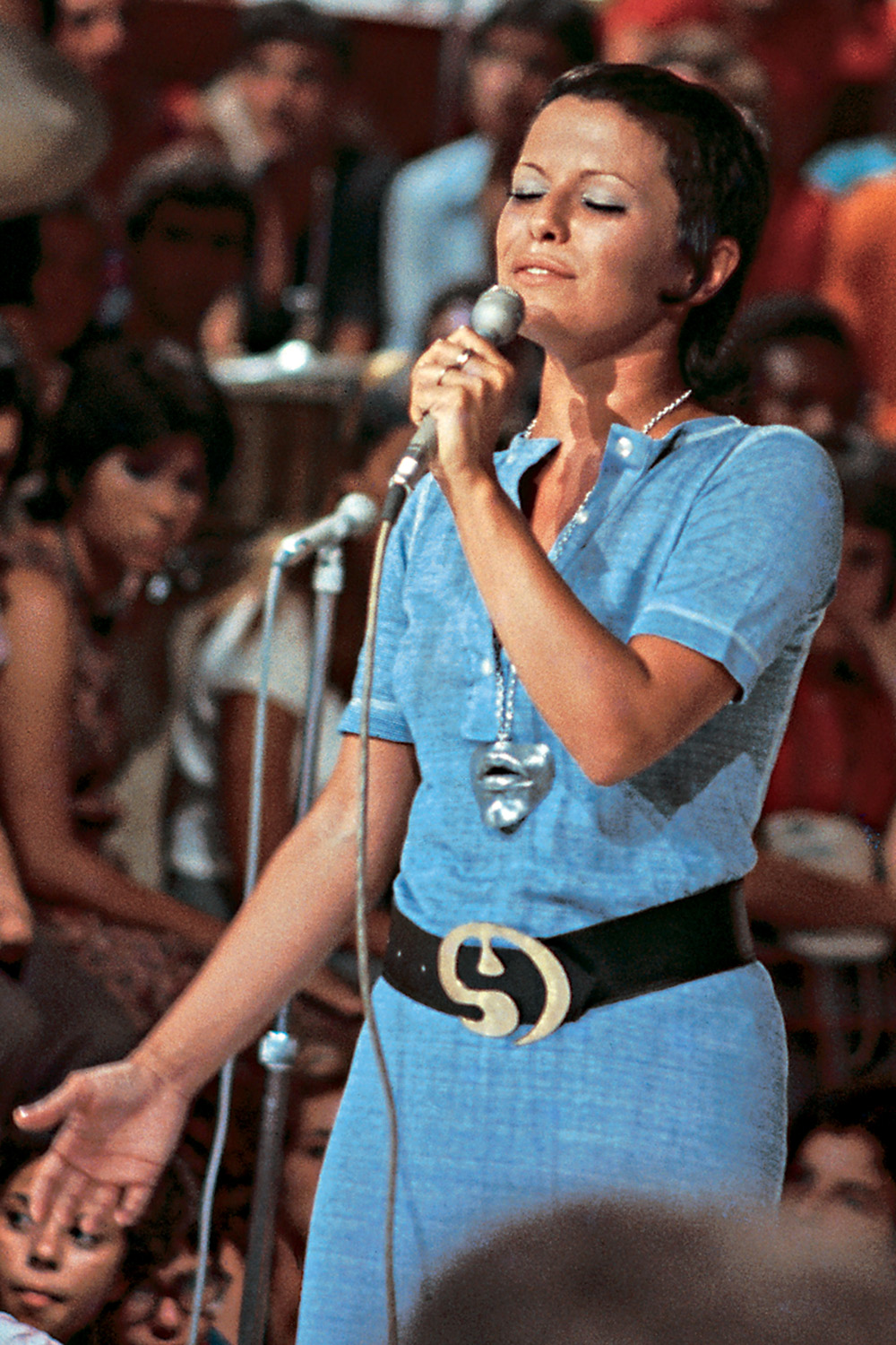 Elis Regina no programa “Som Livre Exportação”, da Rede Globo. INOVAÇÃO - Elis Regina: o primeiro single remixado deve sair até junho -