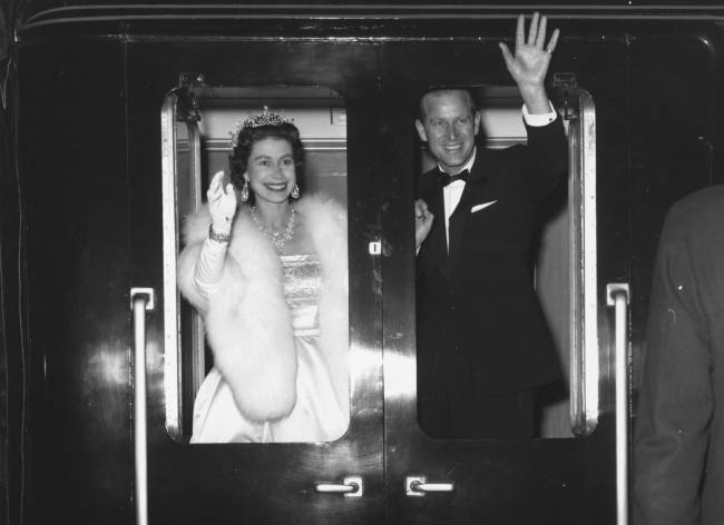 Queen In Liverpool Rainha Elizabeth II e príncipe Philip em Liverpool em maio de 1961