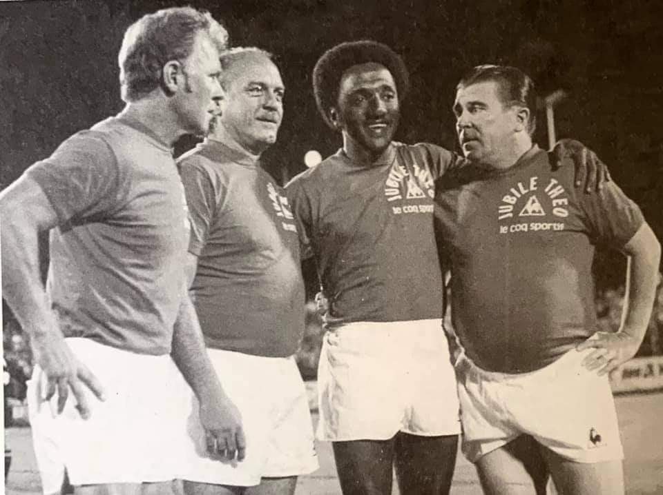 O Brasil não cuida bem dos ídolos, mas faço questão de reverenciar os meus