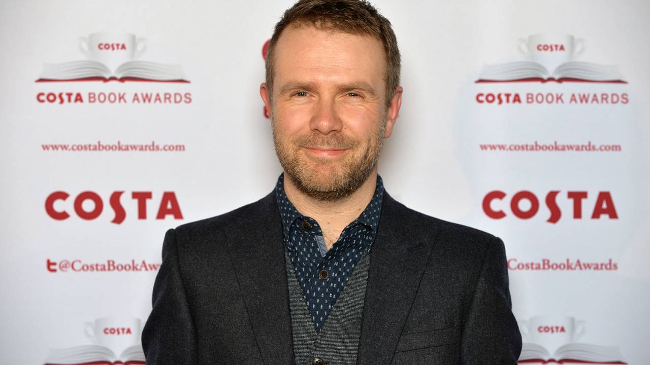 O escritor britânico, Andrew Michael Hurley -