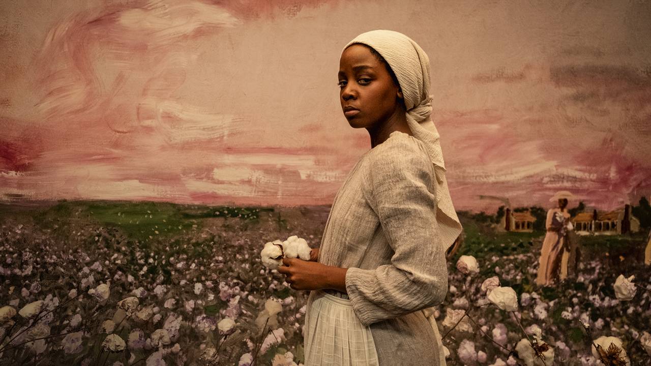 PASSADO VIVO - Cora (Thuso Mbedu) no museu: a vez da vítima -