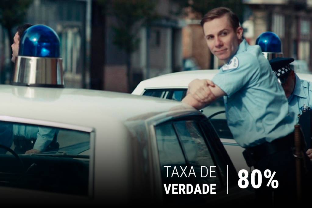 base-é-tudo-historia-4 O ataque policial mostrado no filme foi inspirado em dois eventos reais.