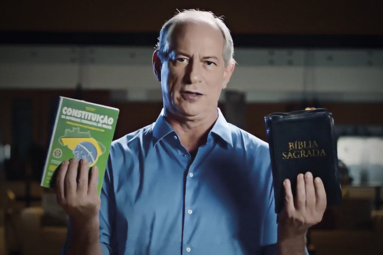 CIRO-GOMES-CAMPANHA-ELEITORAL-2021_010.png ACENO - Ciro Gomes, do PDT: em vídeo, de Bíblia e Constituição nas mãos -