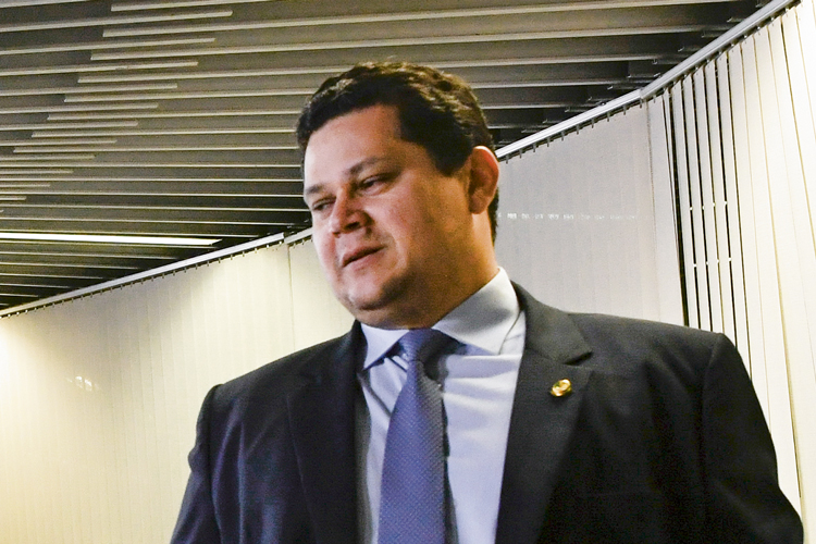 DAVI-ALCOLUMBRE-SENADO-547.jpg AVISO - Davi Alcolumbre: indicação pode enfrentar resistências no Senado -
