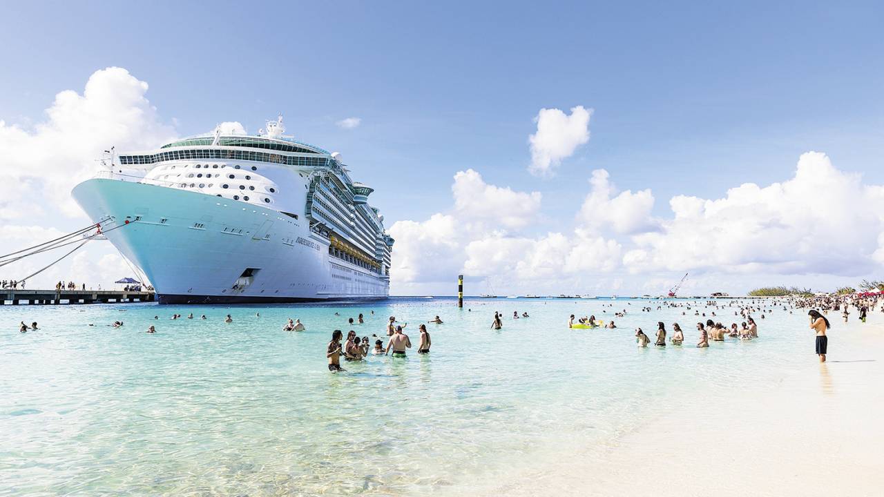 TODOS A BORDO - Viagens rumo ao Caribe partindo da Flórida: o estado não quer o passaporte de vacina -