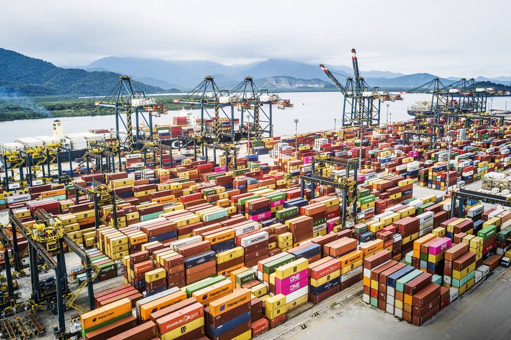 Governo discute benefícios tarifários para embarcações sustentáveis