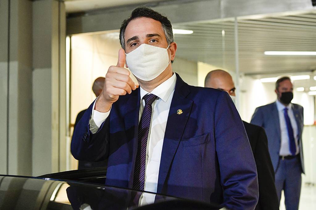 Pacheco não atende ligação, nem responde WhatsApp, diz Katia Abreu