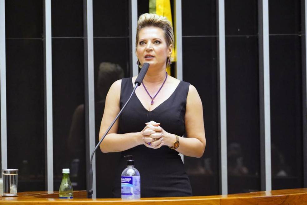 Joice Hasselmann sai do PSDB após culpar partido por não se reeleger