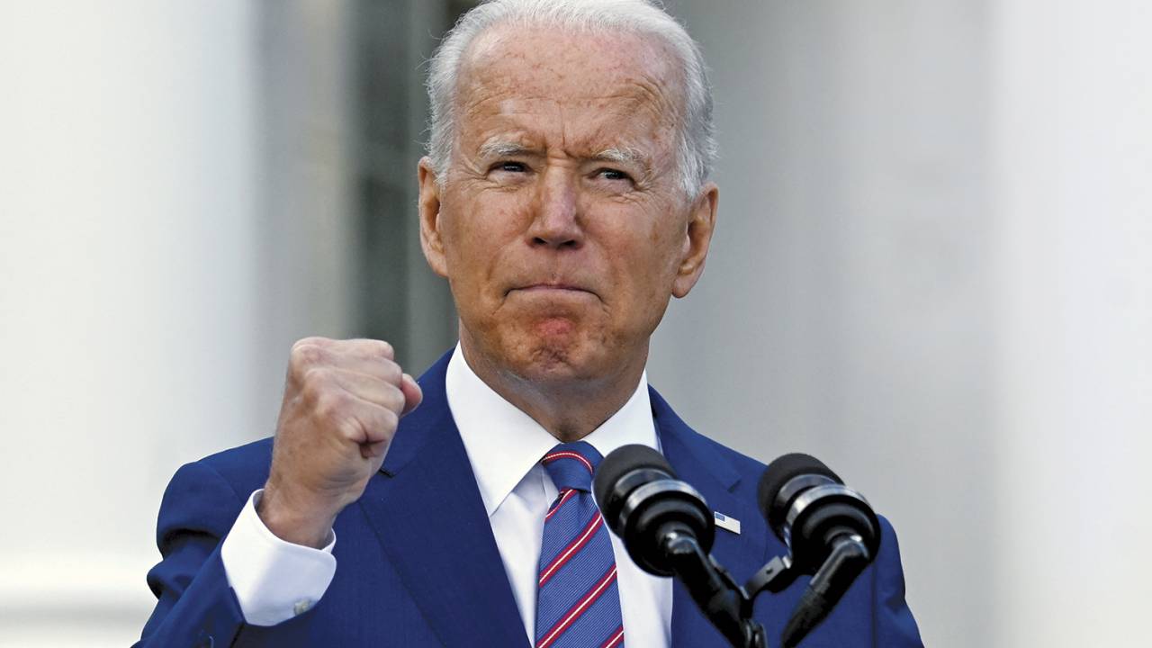 AÇÃO E REAÇÃO - Biden: concorrência direta com os chineses em projetos na Ásia, África e América Latina -