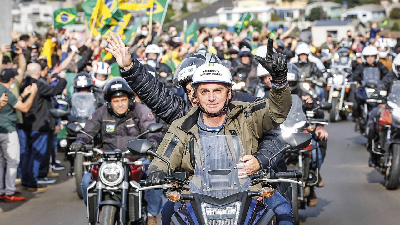 SOBRE RODAS - Motociata em SC: reação à ofensiva da oposição nas ruas -