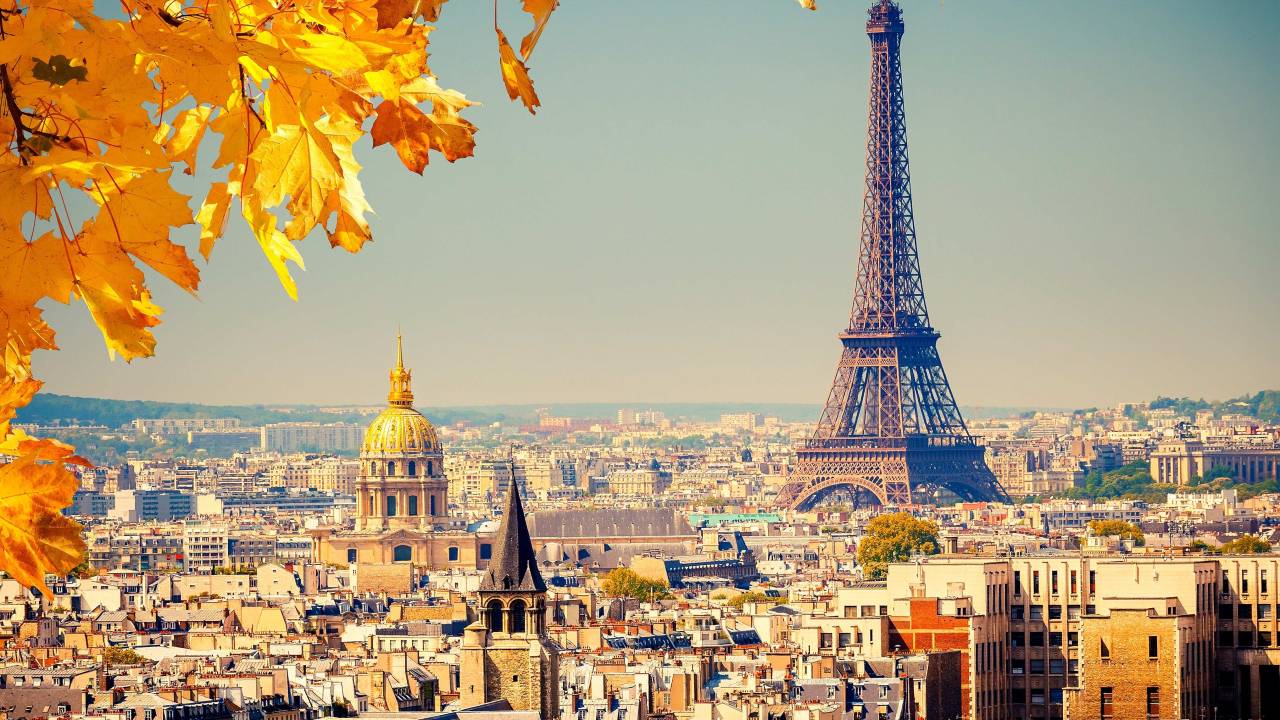 Paris: novamente acessível aos brasileiros