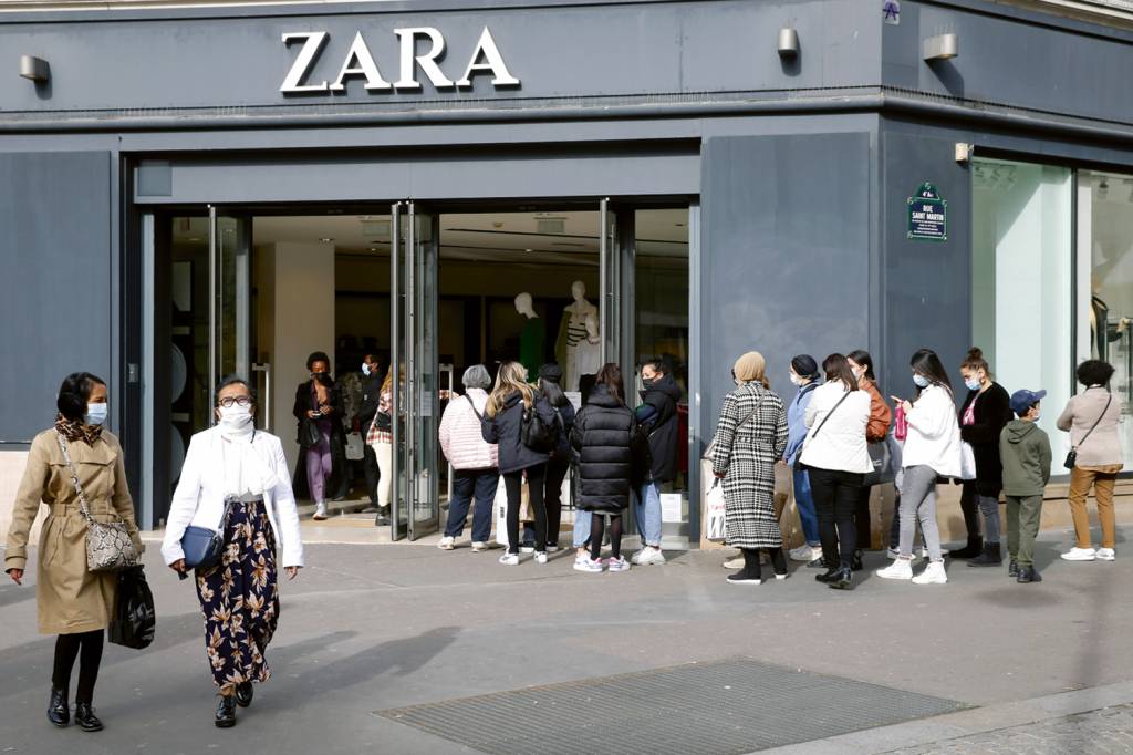 GettyImages-1304044732.jpg_1 NA FILA - Unidade da Zara em Paris: a companhia foi a precursora do movimento -