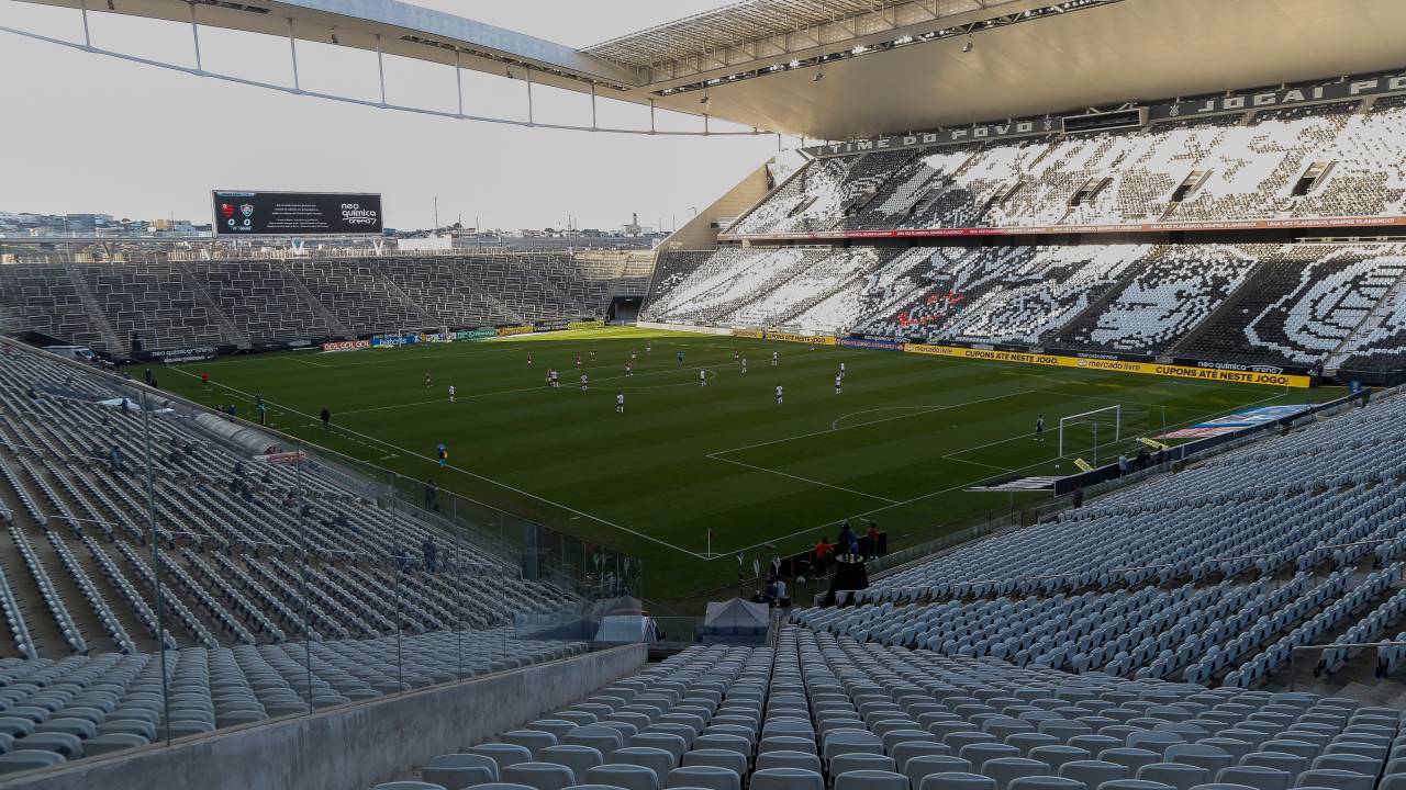 Flamengo e Fluminense jogaram na Neo Química Arena, em São Paulo