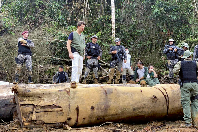 RICARDO-SALLES-MEIO-AMBIENTE-AMAZONIA.jpg ANTES DA QUEDA - Salles na Amazônia: pedido de remoção de Saraiva -