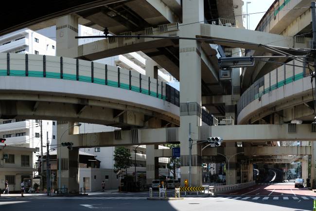 Pistas da Via Expressa Metropolitana de Tóquio -