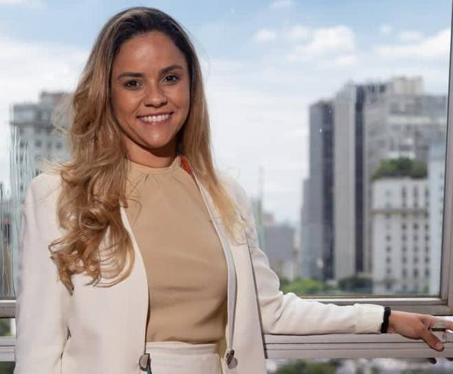 Novo expulsa vereadora que brigou com colega no banheiro da Câmara de SP