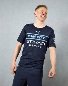 21AW_Social_TS_Football_Manchester-City_Third_Zinchenko_1189_2000x2500px Zinchenko, do City, com a nova terceira camisa do clube -