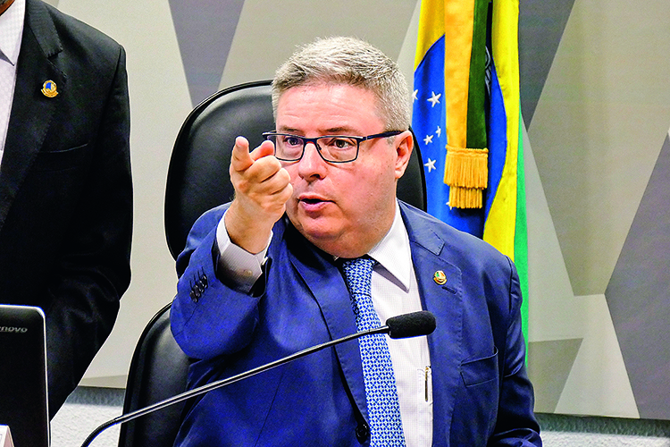 Com 52 votos, Senado escolhe Antonio Anastasia para o TCU