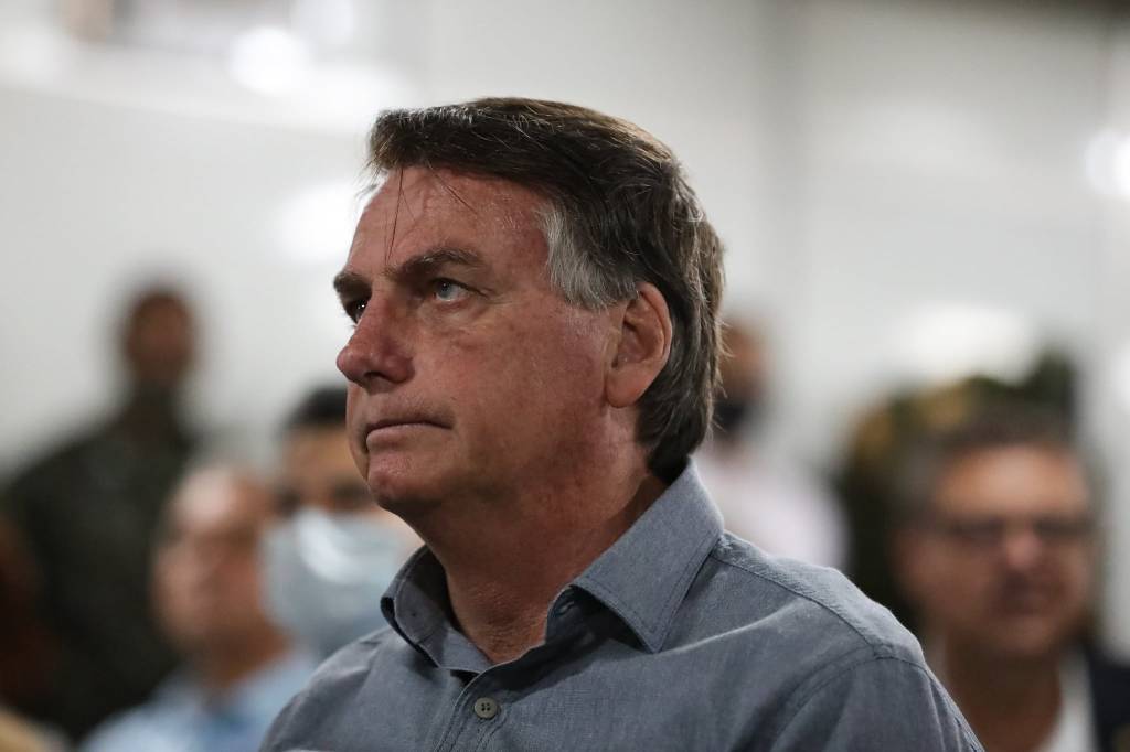 Moraes autoriza Bolsonaro a operar no Natal e Motta acena para Lula