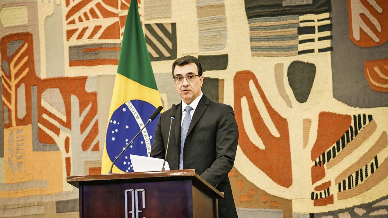 MUDANÇA DE RUMO - O ministro França: sem o negacionismo e o radicalismo que marcaram a gestão do antecessor -