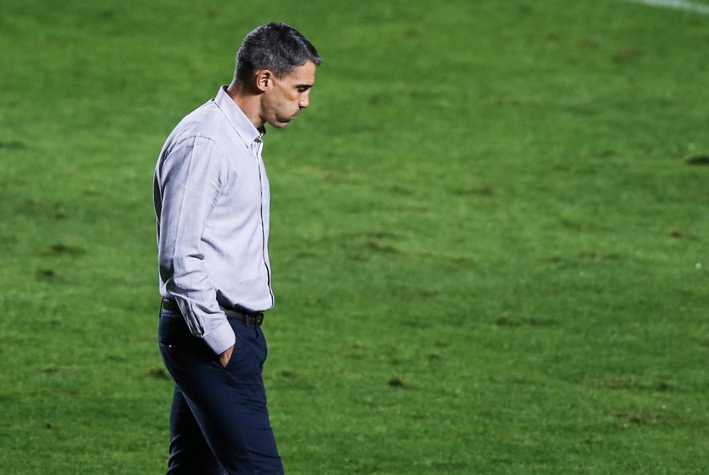 Acabou a procura: Santos fecha contratação de novo técnico