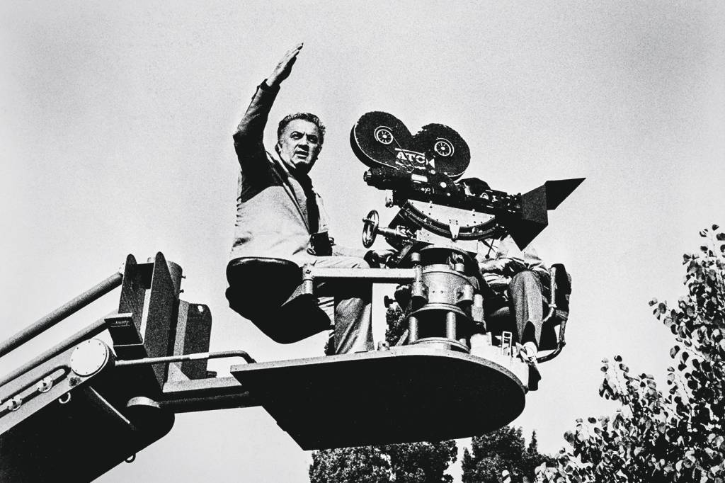 GettyImages-526866414.jpg EM AÇÃO - Fellini: o diretor criou uma obra memorialista e nostálgica -