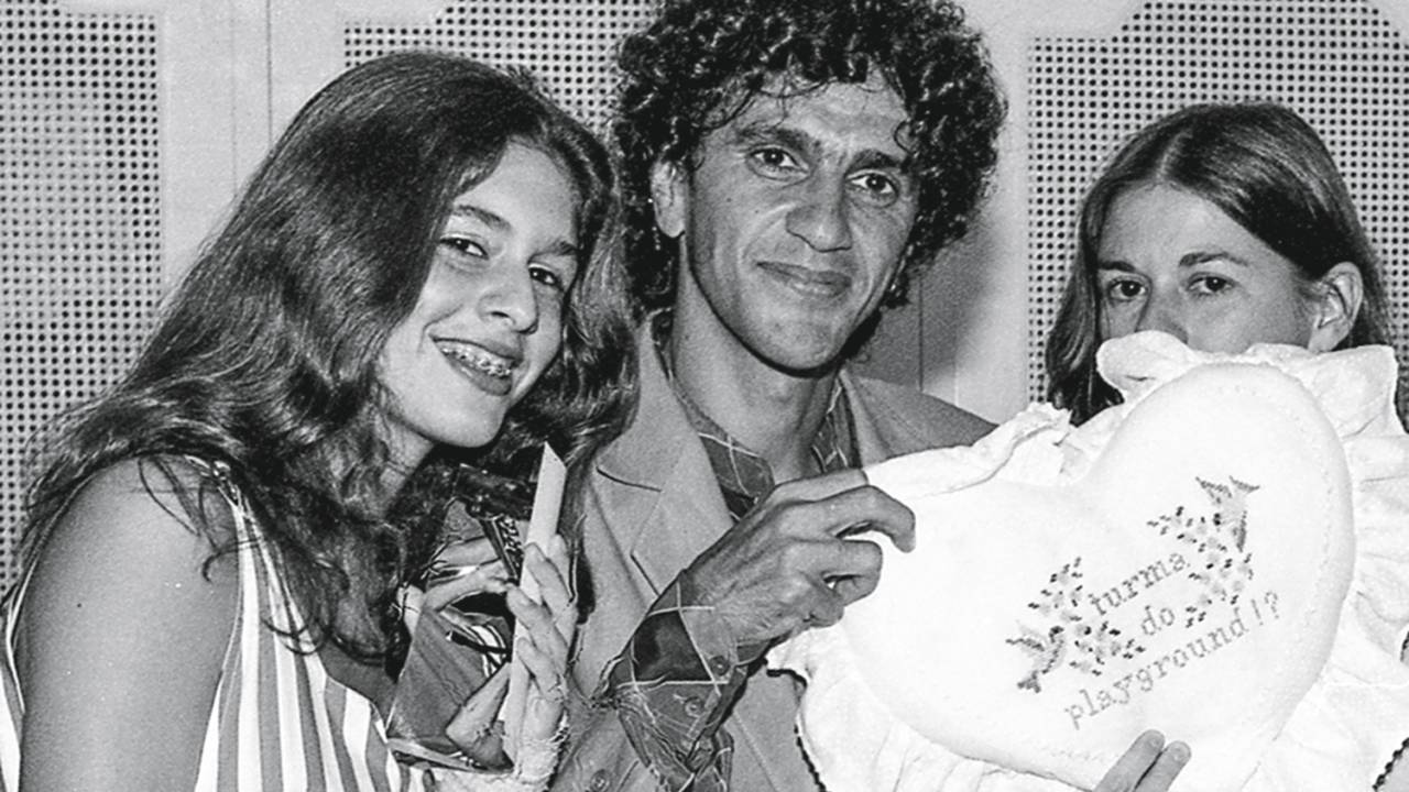 PAULA LAVIGNE e CAETANO VELOSO -