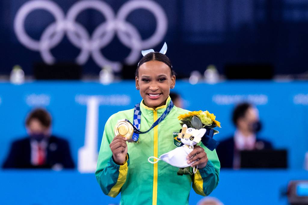 MEDALHAS REBECA ANDRADE-GINASTICA -OURO-ARTISTICA 01.08.2021 - Jogos Olímpicos Tóquio 2020 – Rebeca Andrade do Brasil conquista o ouro na final por aparelho - Ariake Gymnastics Centre - Foto: Míriam Jeske/COB