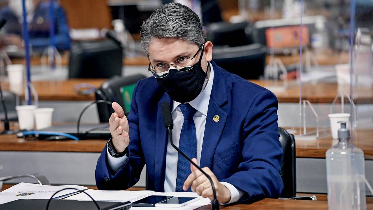LINHA DE FRENTE - Vieira: atuação de destaque na comissão -