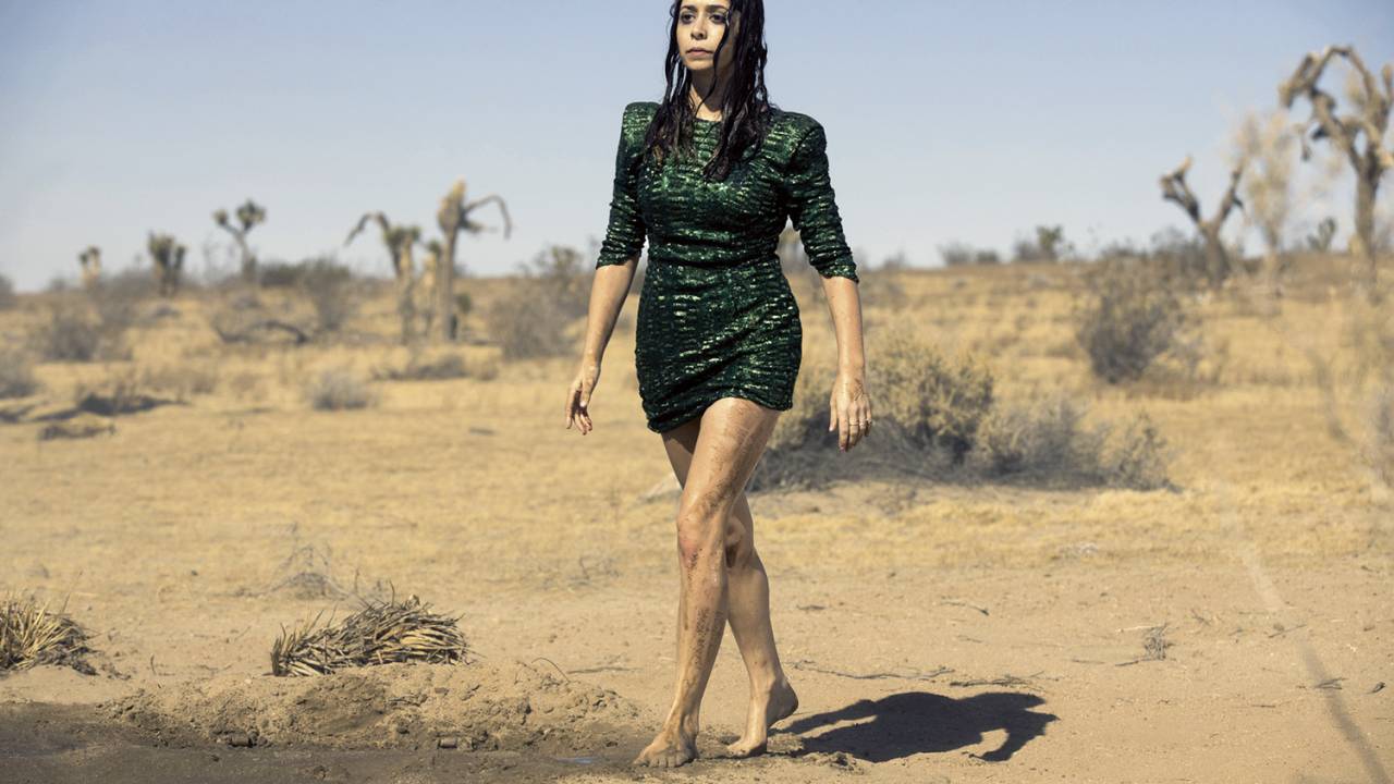 LIBERDADE - Cristin Milioti na série: fuga de um casamento à la Black Mirror -