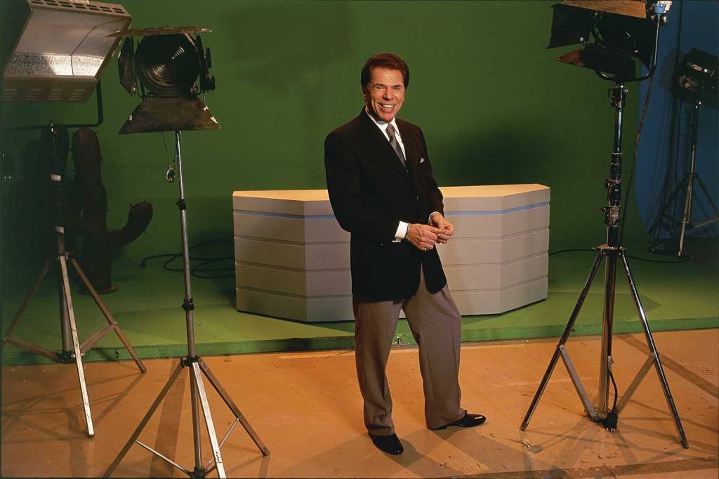 Silvio Santos paga R$ 13 mil de IPTU atrasado de mansão em SP