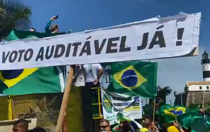 Ato de apoiadores do presidente Jair Bolsonaro em favor do voto impresso