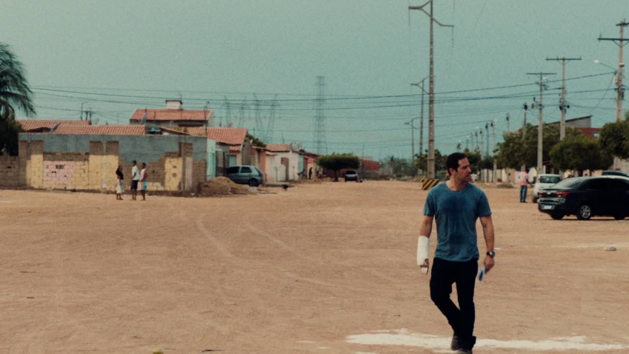 Antonio Saboia no filme 'Deserto Particular' -