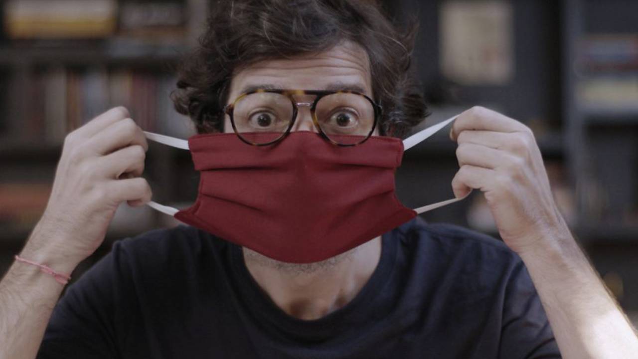 Bruno Mazzeo na série 'Diário de um Confinado' -
