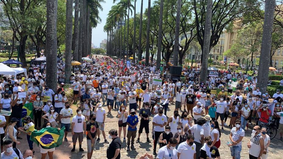 Ato na Praça da Liberdade, em Belo Horizonte Ato na Praça da Liberdade, em Belo Horizonte