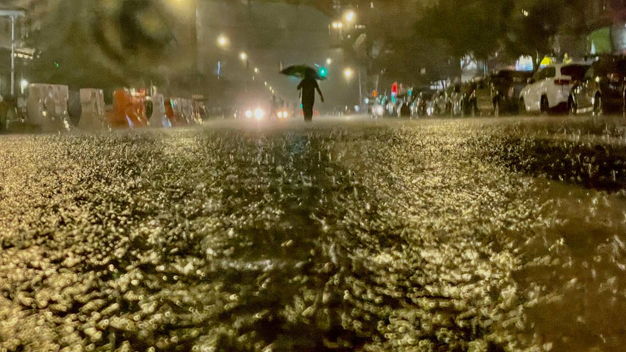 Ruas inundadas no Bronx, em Nova York, após passagem da tempestade Ida - 02/09/2021