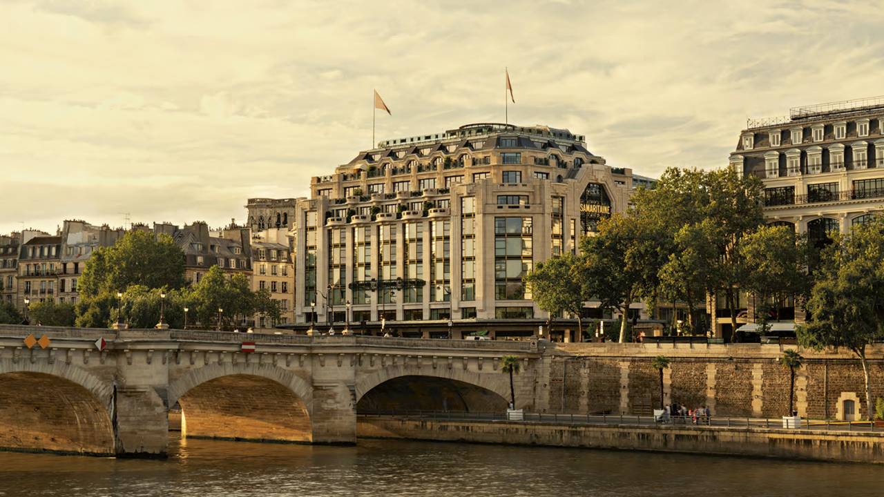 HISTÓRICO - La Samaritaine: na margem do Sena, o prédio em estilo art déco é ícone da cidade -