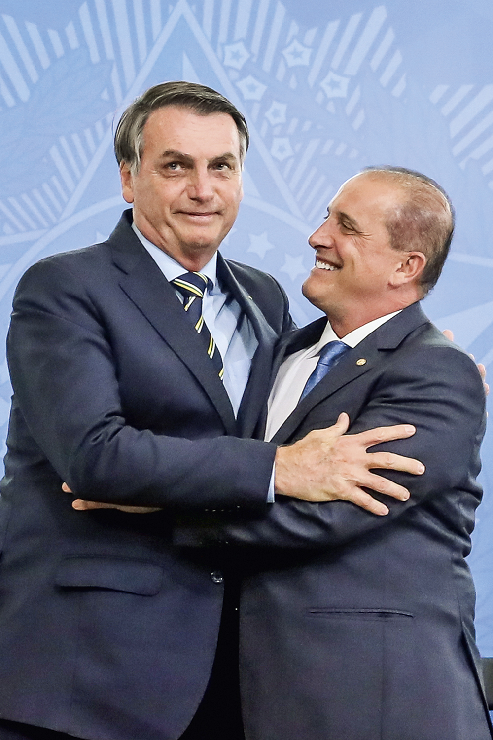 2JAIR-BOLSONARO-POSSE-ONYX-LORENZONI-MINISTROS-2020-10-(4).jpg ALA CHAPA-BRANCA - Bolsonaro e Onyx: o ministro pode ser candidato pelo novo partido ao governo gaúcho -