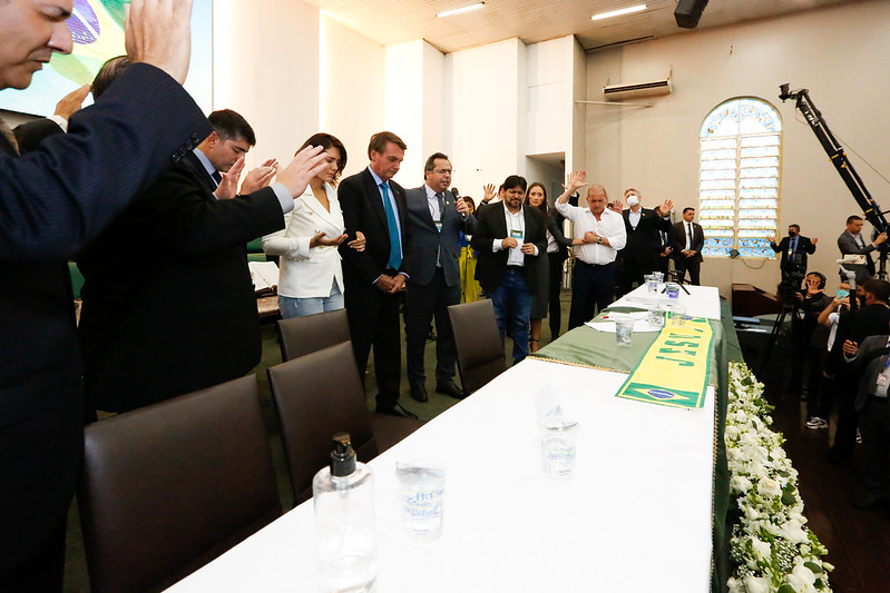 O presidente Jair Bolsonaro, com lideranças evangélicas em encontro em Brasília