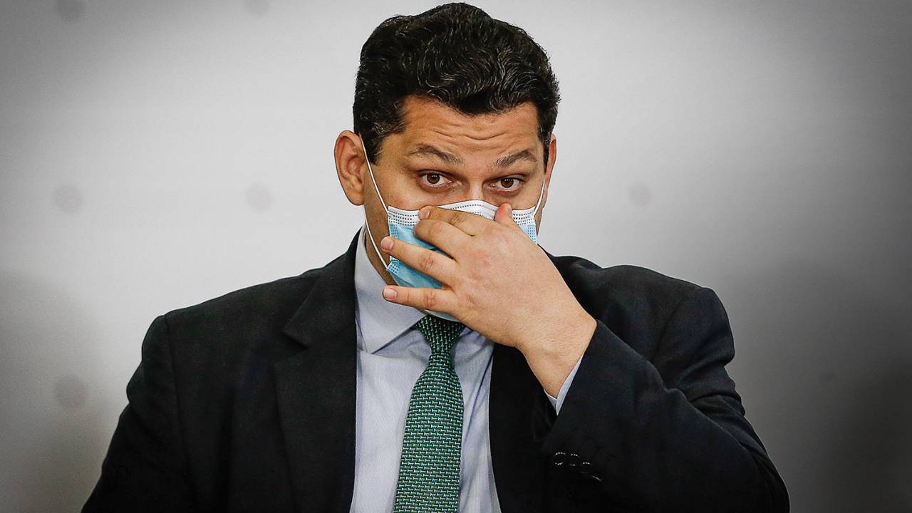 VELHA CARTILHA - Alcolumbre: relações impróprias, nepotismo e mau uso do dinheiro público -