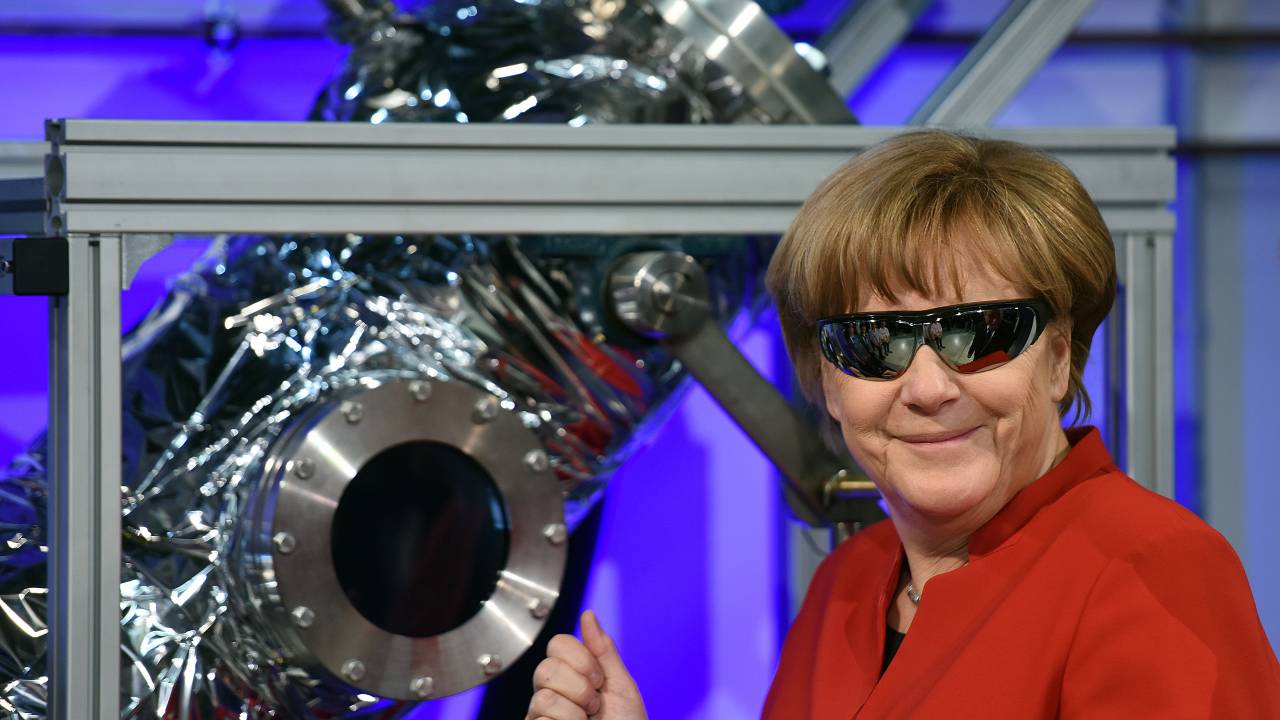 Merkel Visits ESA Astronauts Training Center