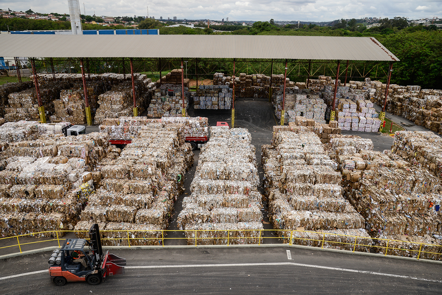 APROVEITAMENTO TOTAL - Indústria de reprocessamento de papelão: apelo econômico e sustentável -