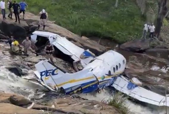 Avião da cantora Marília Mendonça sofre acidente em Minas Gerais -