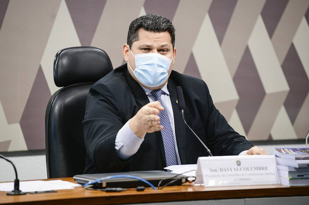 DAVI-ALCOLUMBRE-ccj—comisso-de-constituio-justia-e-cidadania_51701245487_o.jpg QUEM MANDA? - Davi Alcolumbre: Pacheco nada faz para desagradar a ele -
