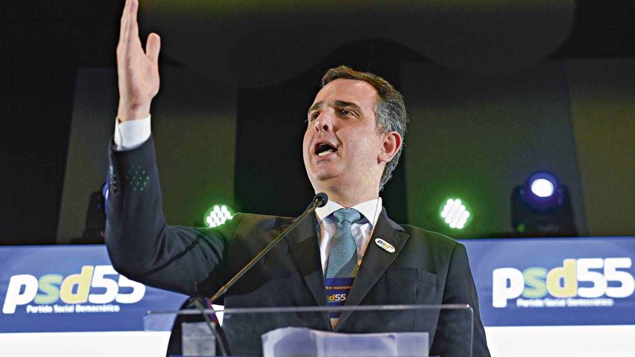 EQUILIBRISTA - Rodrigo Pacheco: pose e fala de candidato, mas falta de ação sobre temas polêmicos -